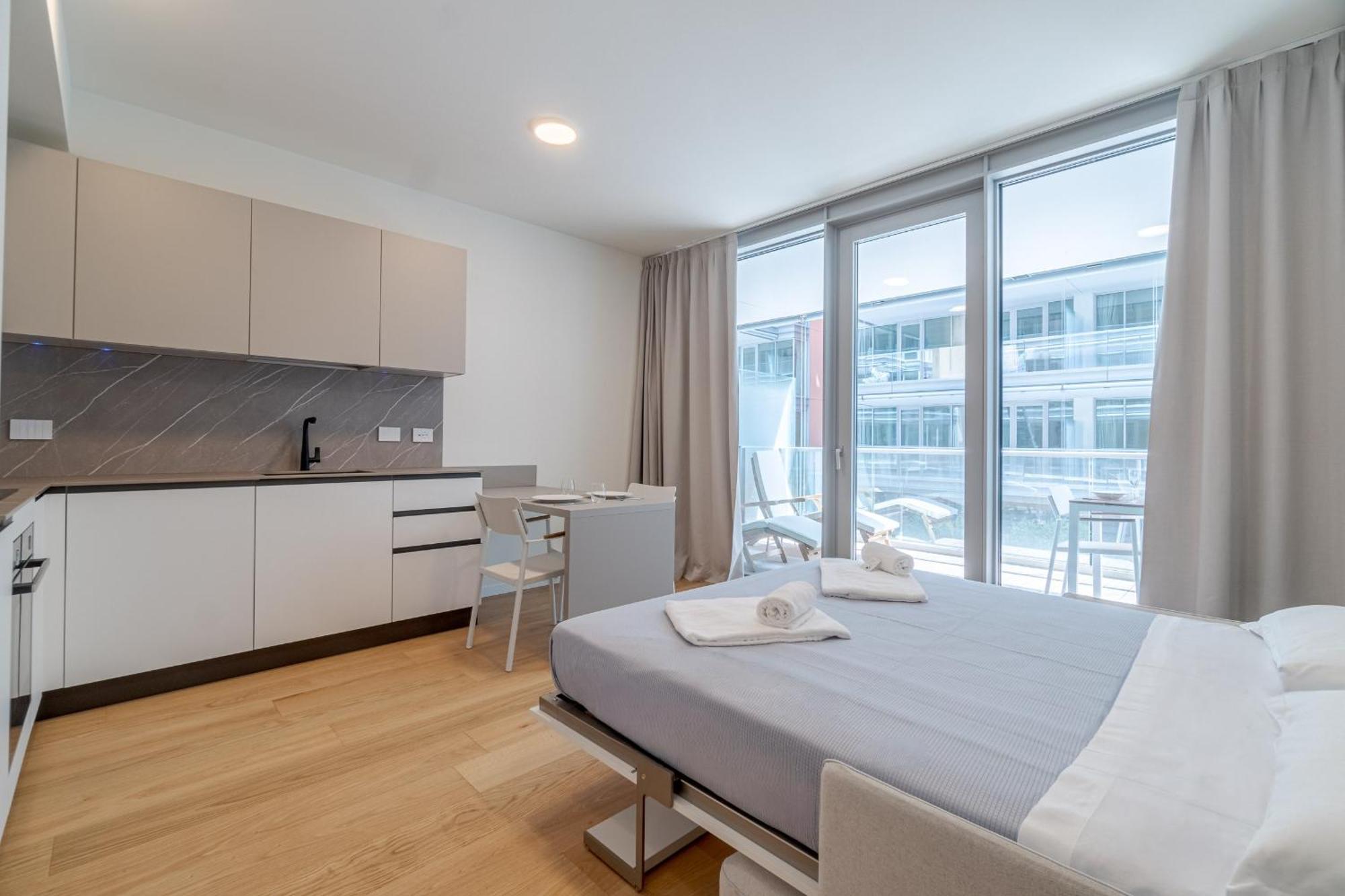 Waterfront Modern Appartamento