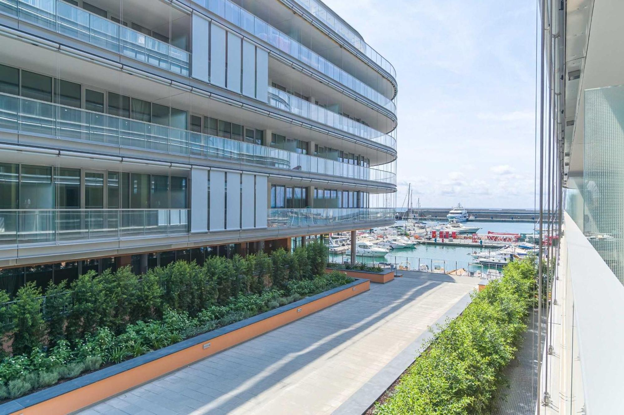 Waterfront Modern Appartamento